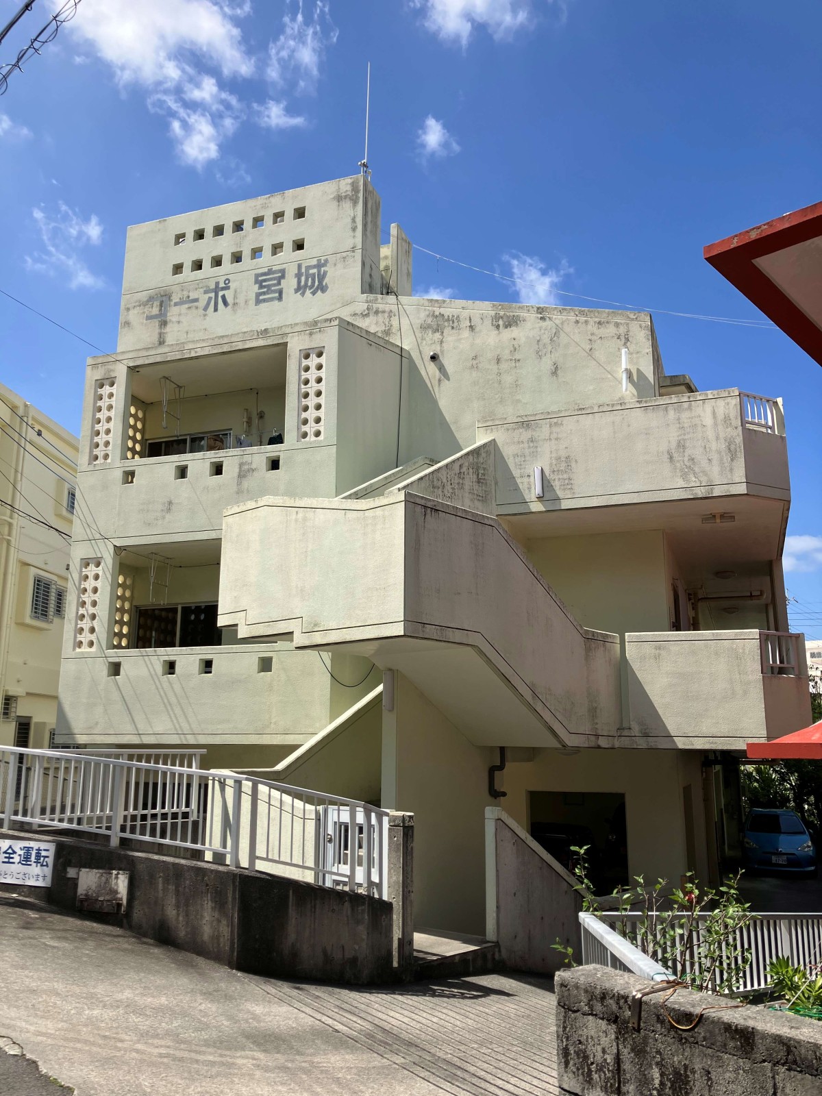【那覇市_M様邸の外壁塗装実績】